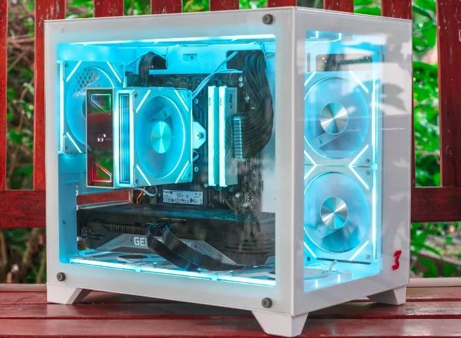 5700X - 16GB - RTX 3070