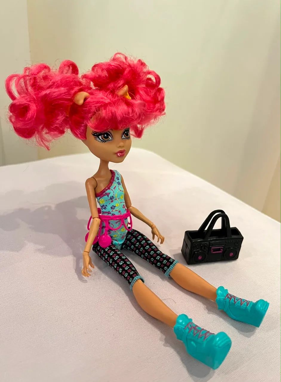 Boneca Monster High Howleen Wolf Dance Class G1 - Foto 3