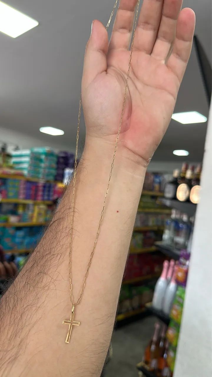 Vendo essa corrente de ouro 