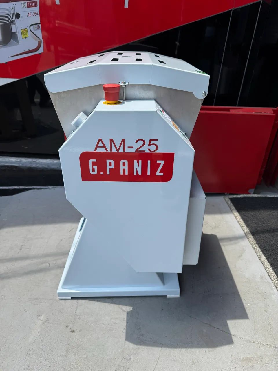 AMASSADEIRA SEMI RÁPIDA G.PANIZ 25 Kg NOVA