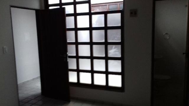 Prédio Comercial com 06 salas na Avenida Tomás Espíndola, Farol - Foto 2