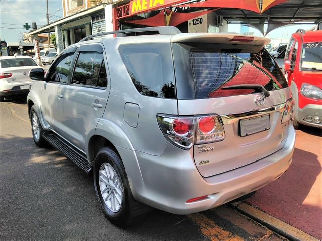 Toyota SW4 7L 2013 SRV 4X4 AUT.TB.Diesel $74.900+48X$.$ - Foto 7