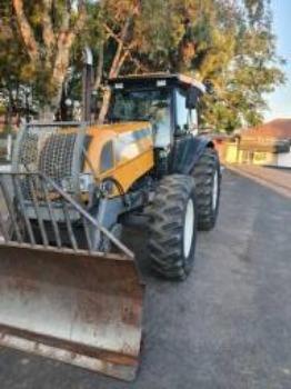 Trator Valtra BM125 com Lâmina - Foto 2