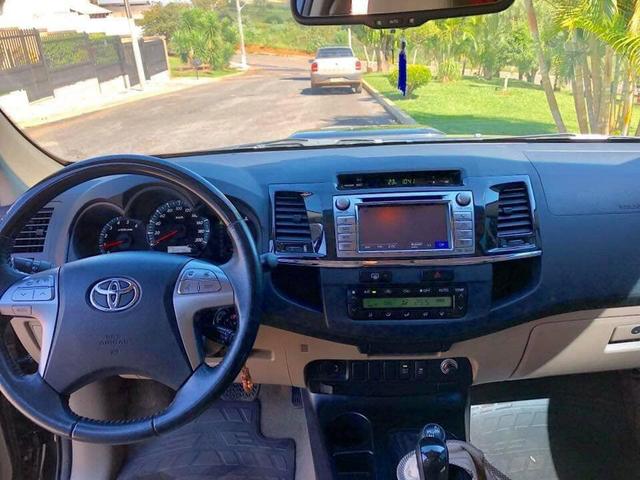 SW4 SRV 3.0 diesel 4x4 AT 7 lugares 2013/2014 - Foto 6
