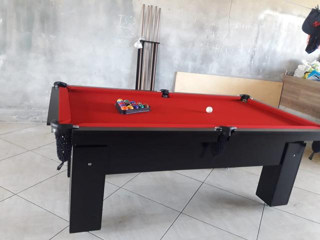 Mesa de Bilhar Modelo ART2128 Cor Vermelha Pés Laterais - Foto 4