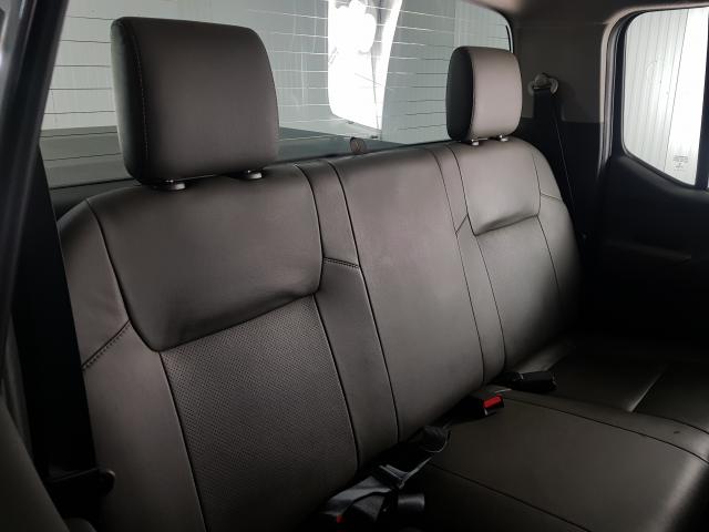 Nissan Frontier SL CD 4x4 2.5TB Diesel Aut - Prata - 2016 - Foto 14