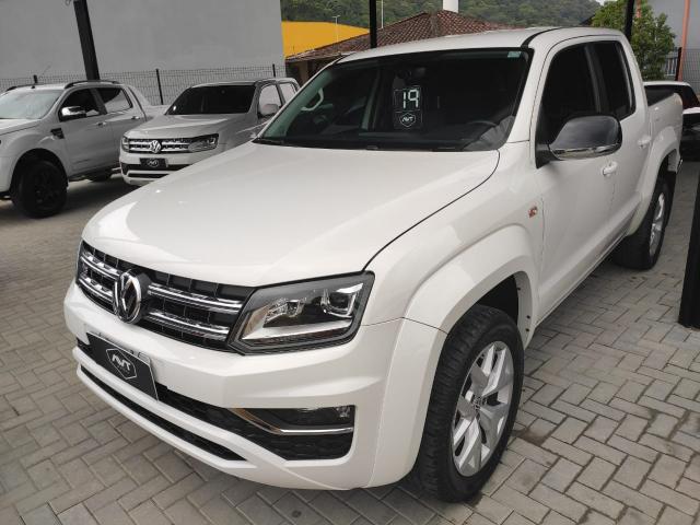 Vendo amarok Highline 2019 V6 impecável