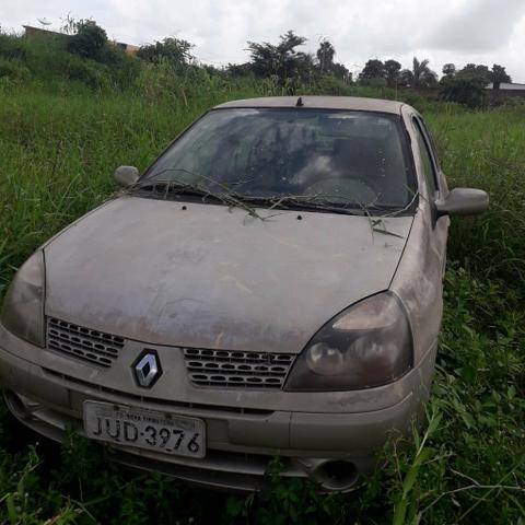 Obs,Sucata Renault Clio sedam 2003 1.0 16 Válvulas