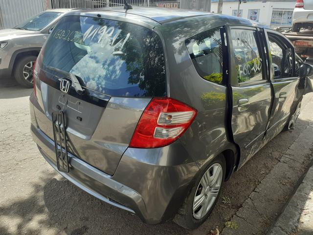 Sucata Honda fit 2013 1.5 manual - Foto 2