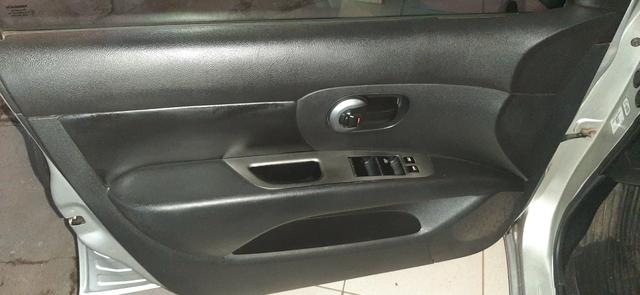 Vendo NISSAN LIVINA 2012/2013 - Foto 6
