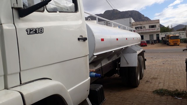 CAMINHÃO 1218 85.000MIL