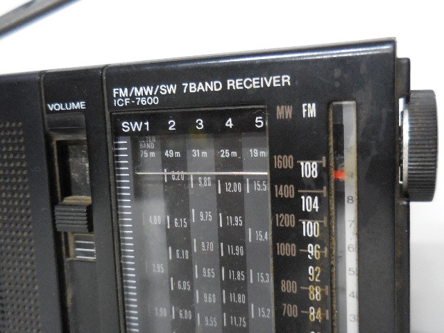 radio antigo sony icf 7600 - Foto 5