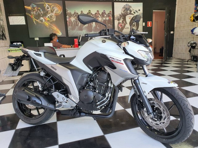 YAMAHA FZ-25 FAZER 250 ABS BRANCA 2019 ÚNICO DONO