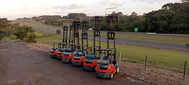 Empilhadeira Toyota 8FG30 3t 4m 2018 - Foto 6