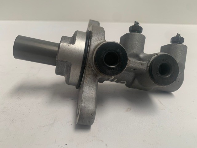 Cilindro Mestre Hyundai HB20 1.0 3c 1.6 16v C/ABS (Usado/Original)