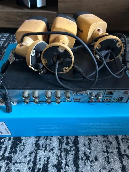 Kit DVR 8 canais com 3 câmeras  - Foto 2