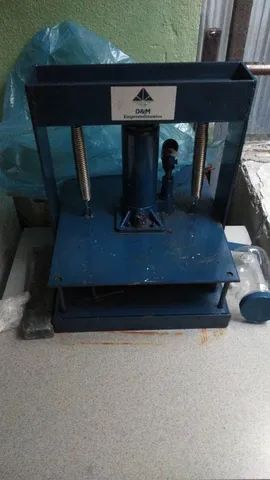 Máquina pneumática para fabricação de chinelos - Foto 3