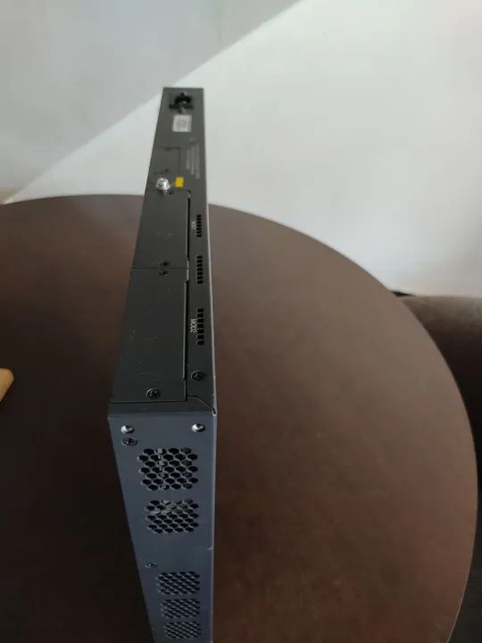 SWICT GIBABIT 3COM 4210G 24 PORTAS
