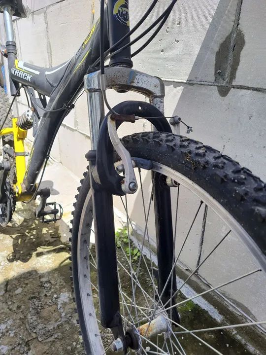 Bicicleta aro 26 com amortecedor (ACEITO OFERTAS) - Foto 4