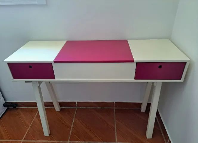 Penteadeira/Escrivaninha Madeira Maciça Branco Com Rosa Escuro