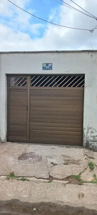 Portão de alumínio, portas e janelas de vidro