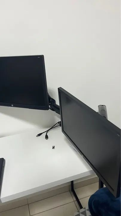 Kit - Dois Monitores HP V19b + suporte 360- Perfeitos para trabalho e jogos! - Foto 6