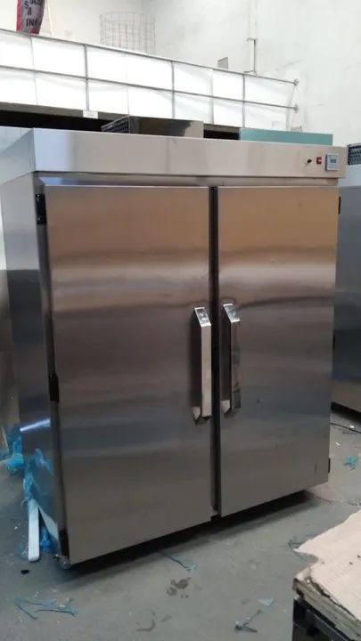 Mini câmara Fria industrial 2 portas em inox sob medida