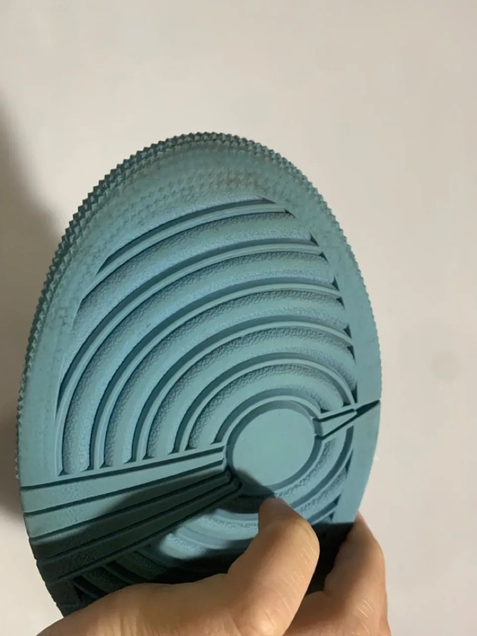 Air Jordan 1 Mid UNC - Azul e Branco - Foto 3