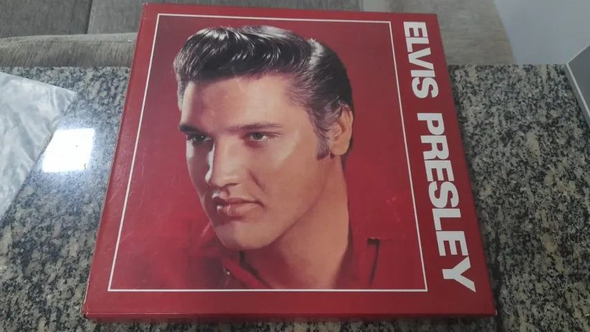 LP box Elvis Presley - Estojo com 5 discos - CDs, DVDs etc
