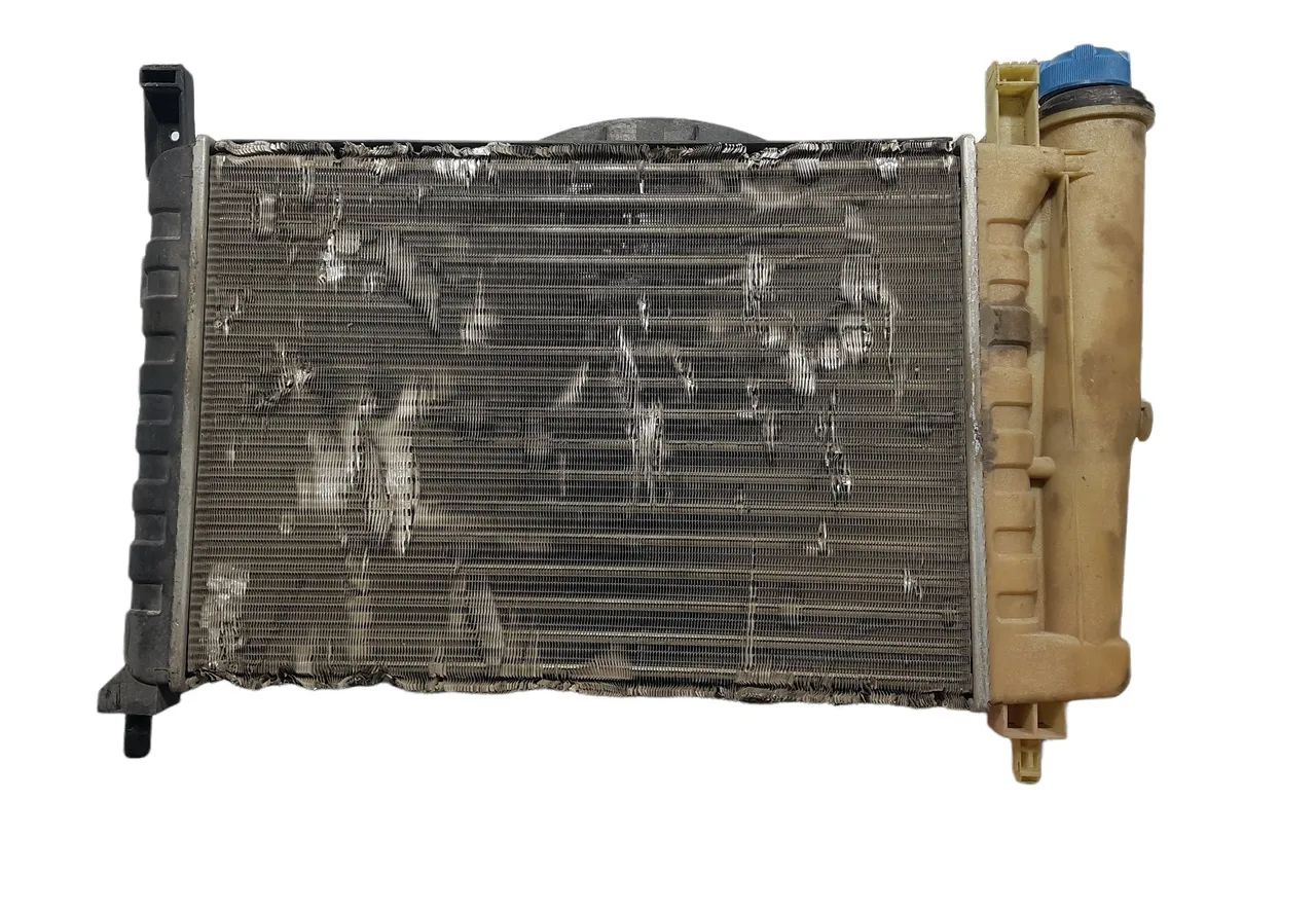 Kit Radiador Fiat Uno Mille 2012 1.0 Sem Ar Original Usado  - Foto 4