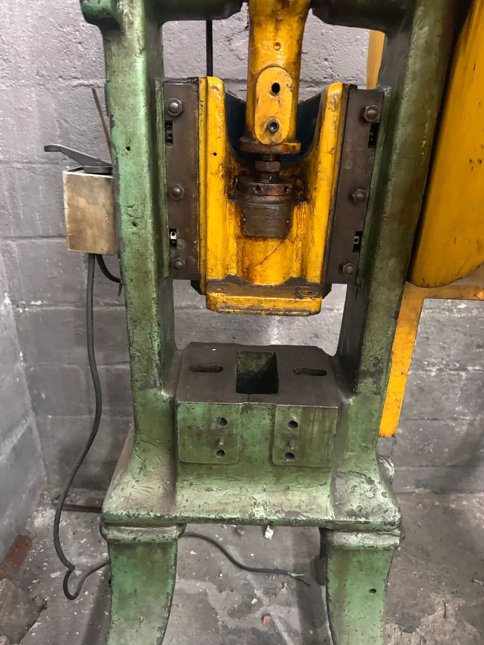 Prensa 8 toneladas automática  - Foto 5