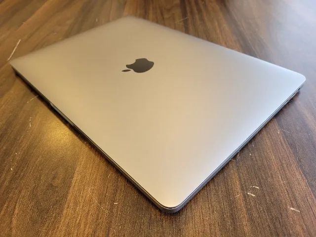 Apple Macbook Pro 2018 TouchBar - Core i5 | Quad Core | 256GB SSD | 8GB LPDDR3 | 13.3" - Foto 6