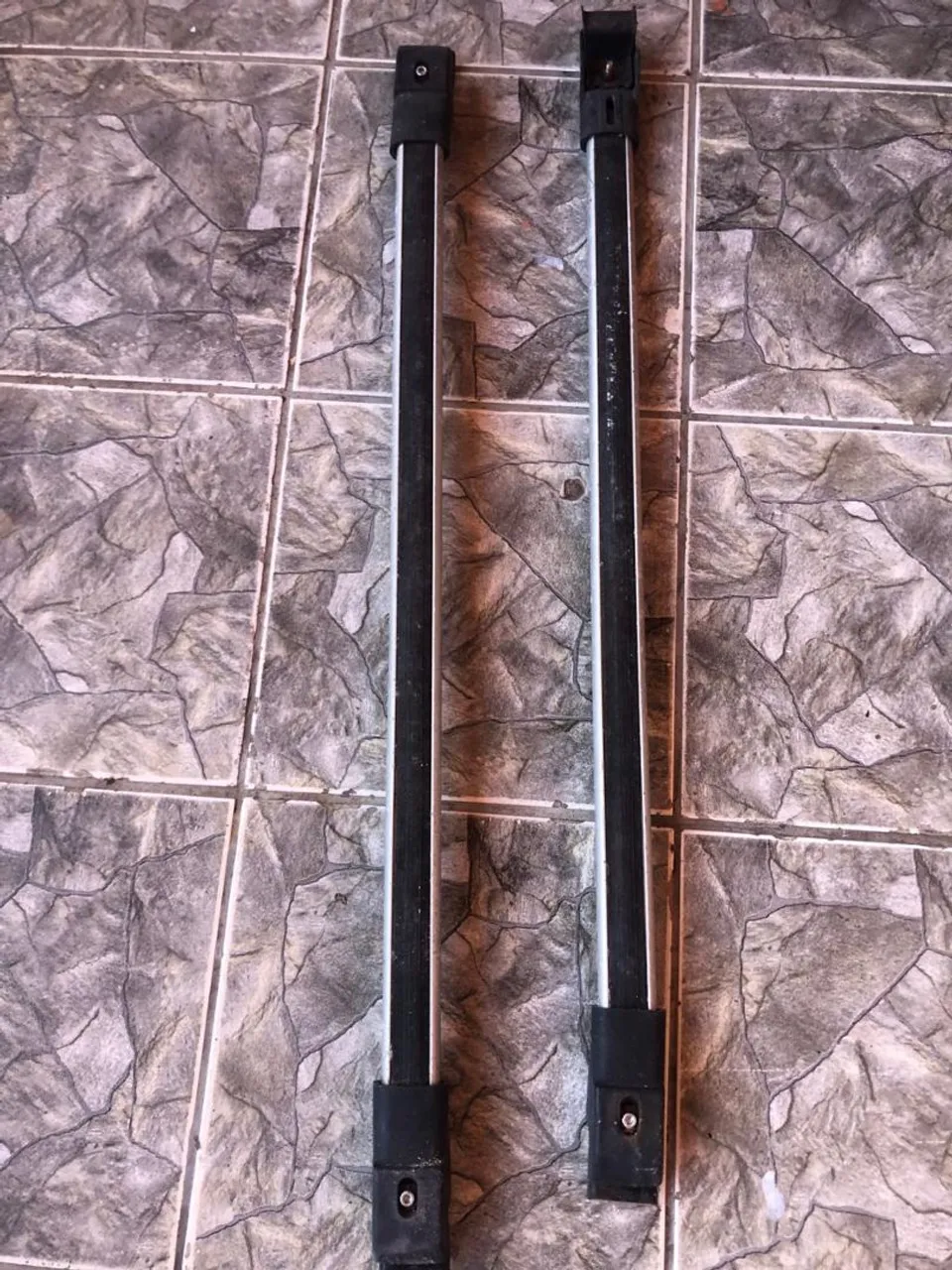 Barras de teto para veículo