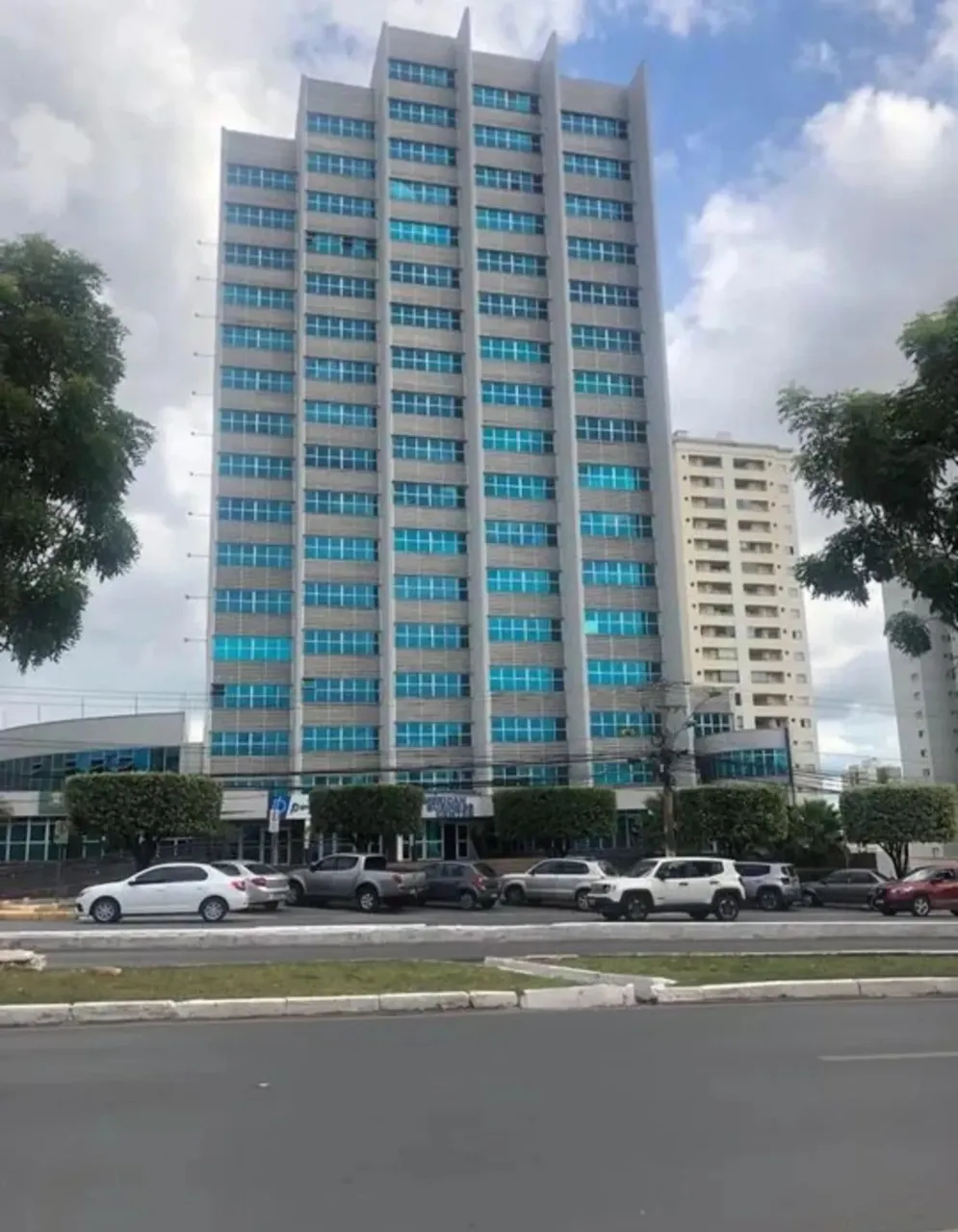 Venda- Salas comerciais no Edifício American Business Center 210 m2- Cuiabá - MT