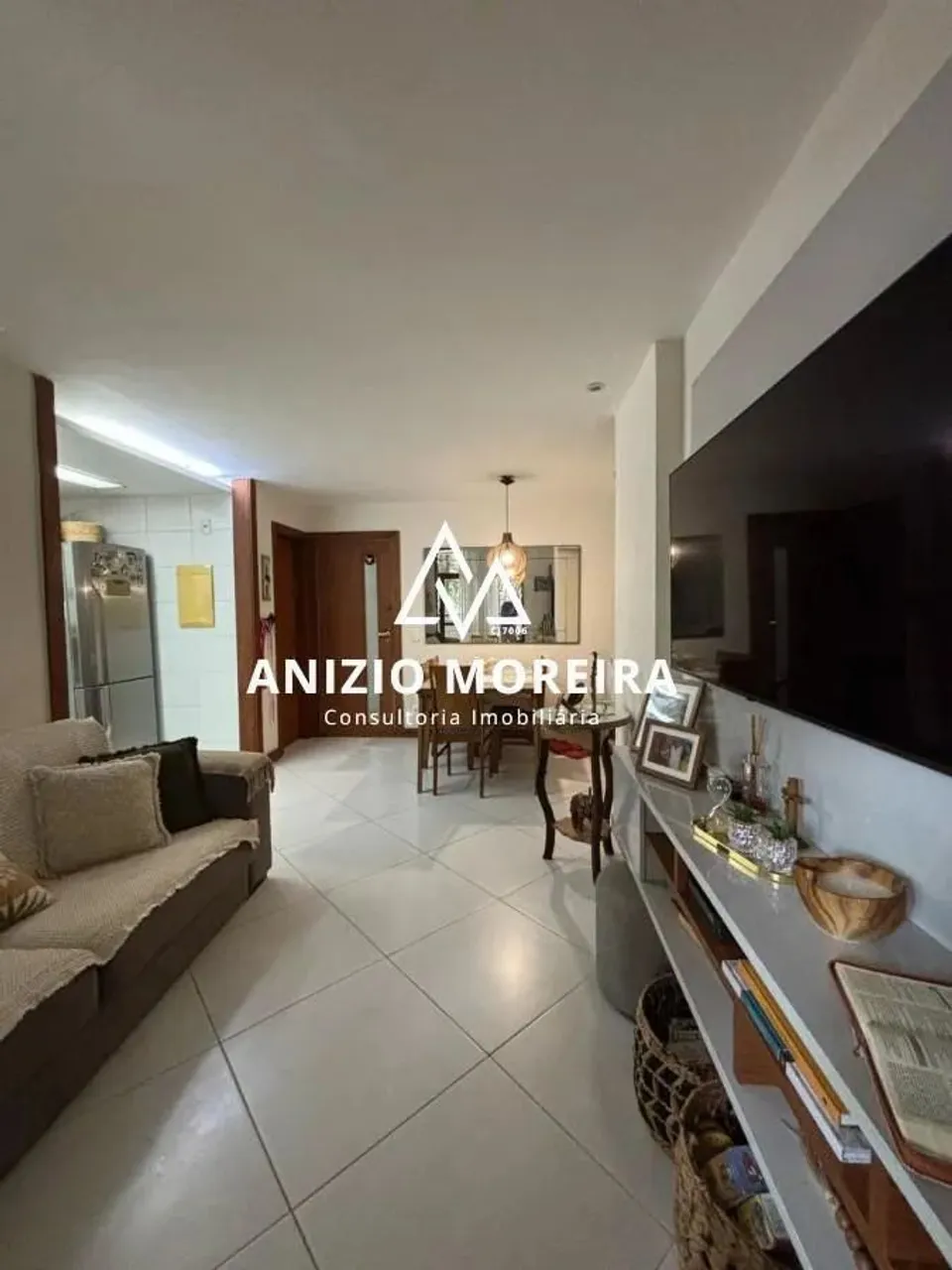 Apartamento para Locação em Niterói, Icaraí, 2 dormitórios, 1 suíte, 2 banheiros, 1 vaga