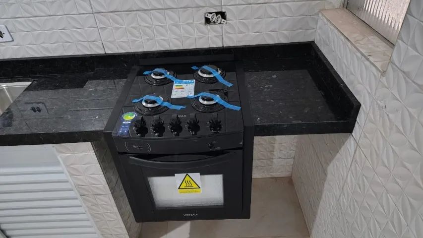  Pia Planejada em Granito Verde Ubatuba com Fogão Embutido - Qualidade e Estilo! - Foto 4