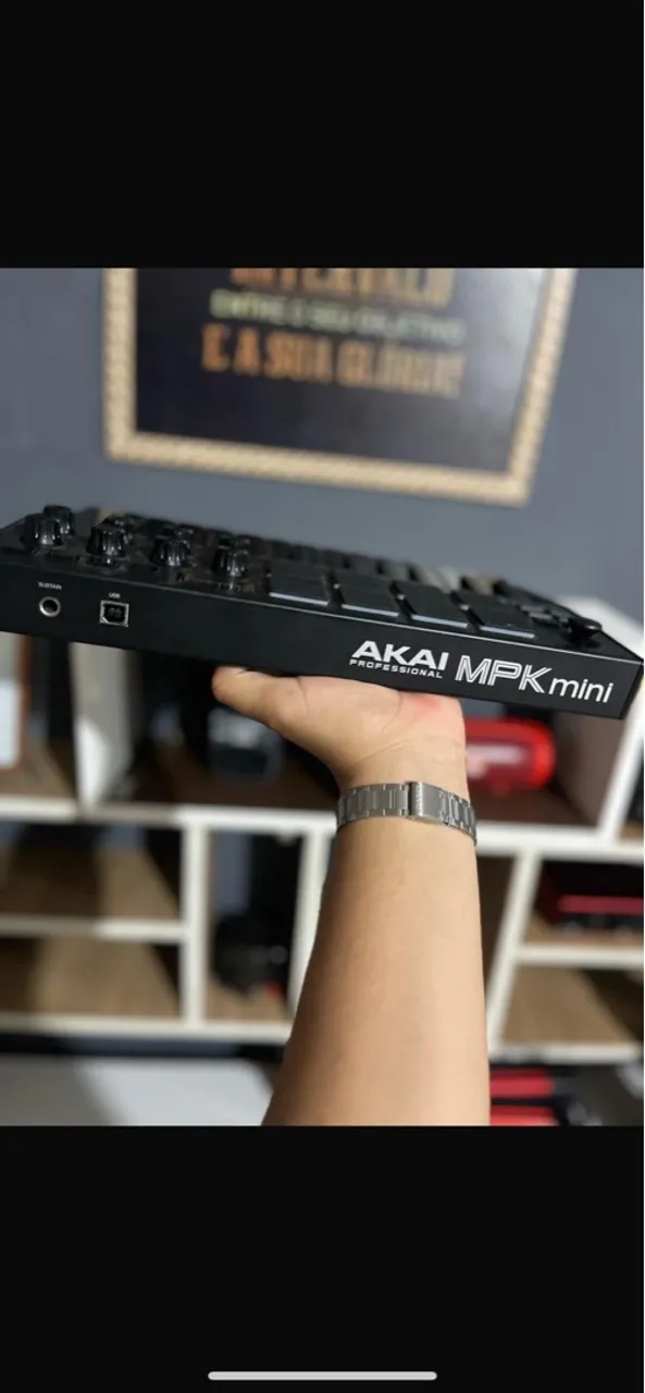 Vendo teclado controlador novo AKAI