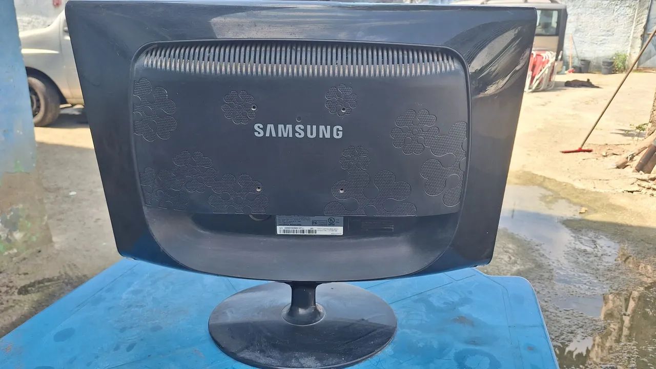 Monitor Samsung 2233rz 120Hz - Foto 2