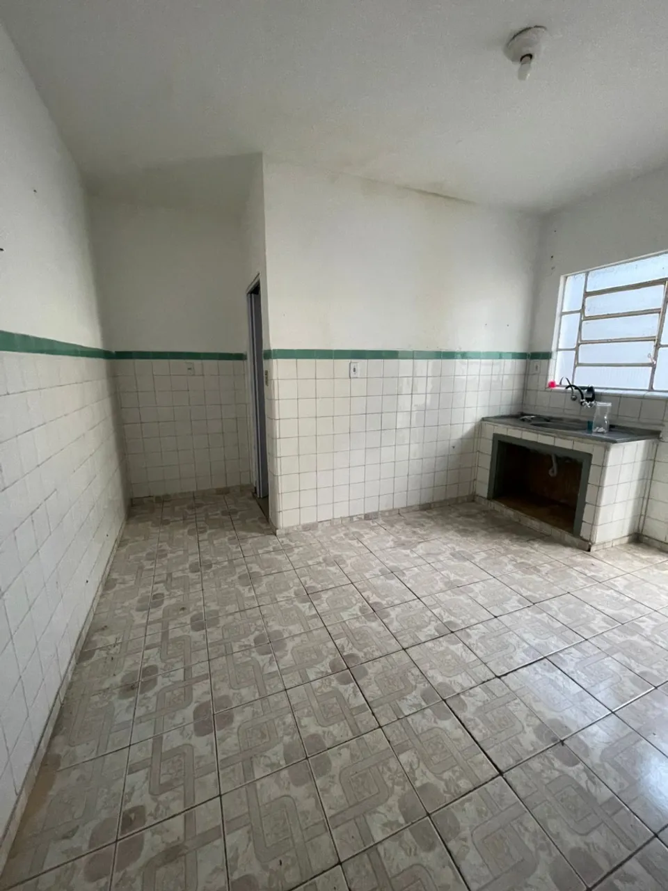 Casa (Padrão), com 1 quartos e 1 banheiros para Aluguel, 30 m² em São Paulo/SP