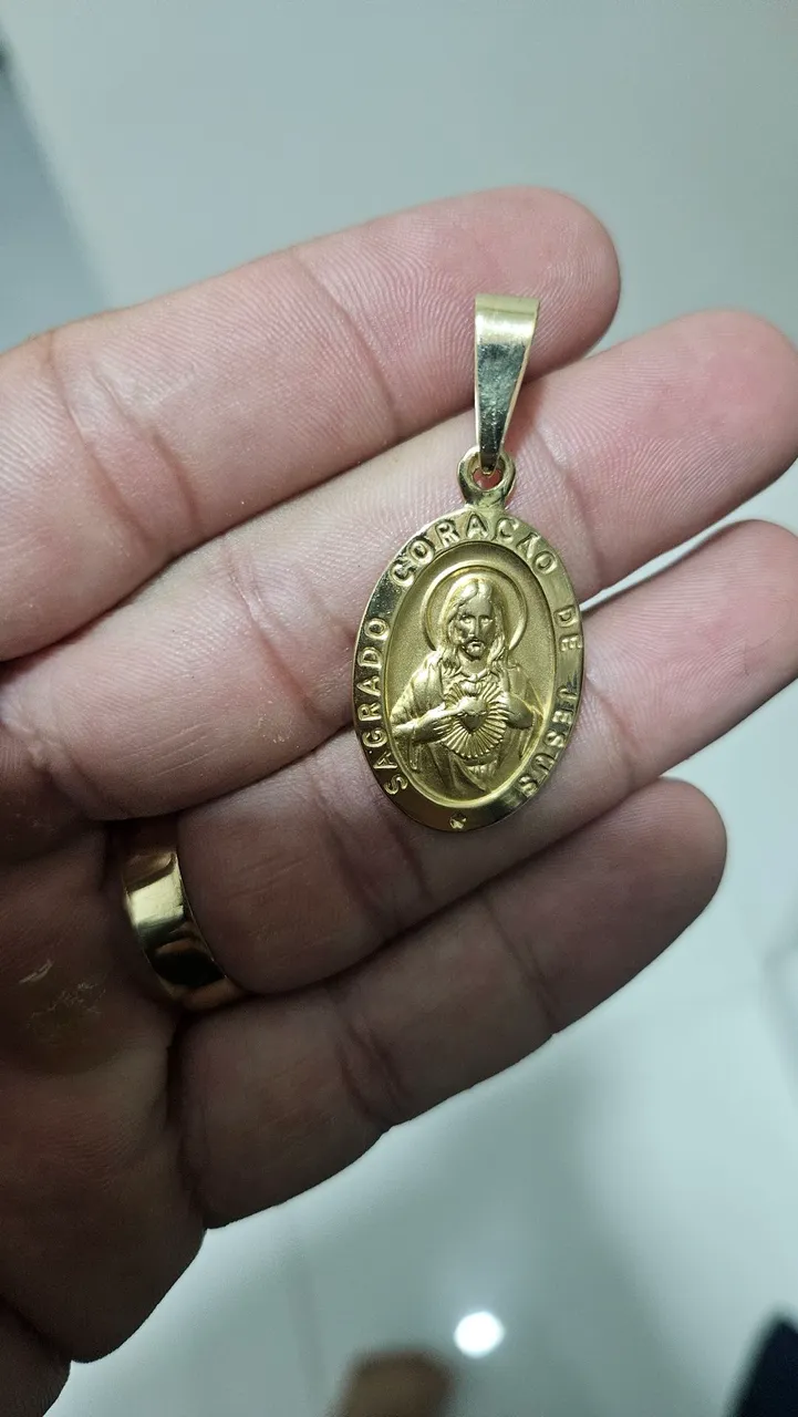 Pingente Sagrado Coração de Jesus em Ouro 18k