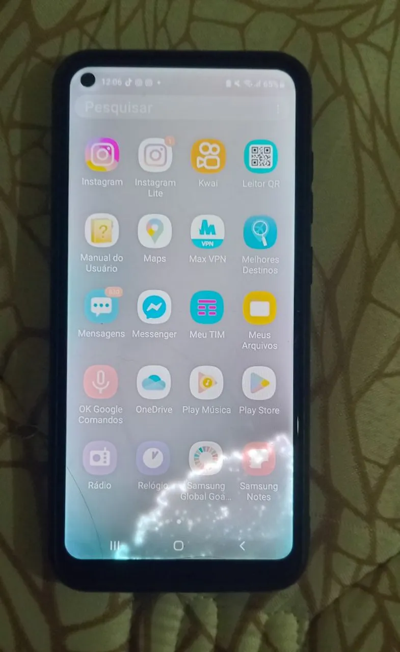 Samsung A11 com defeito