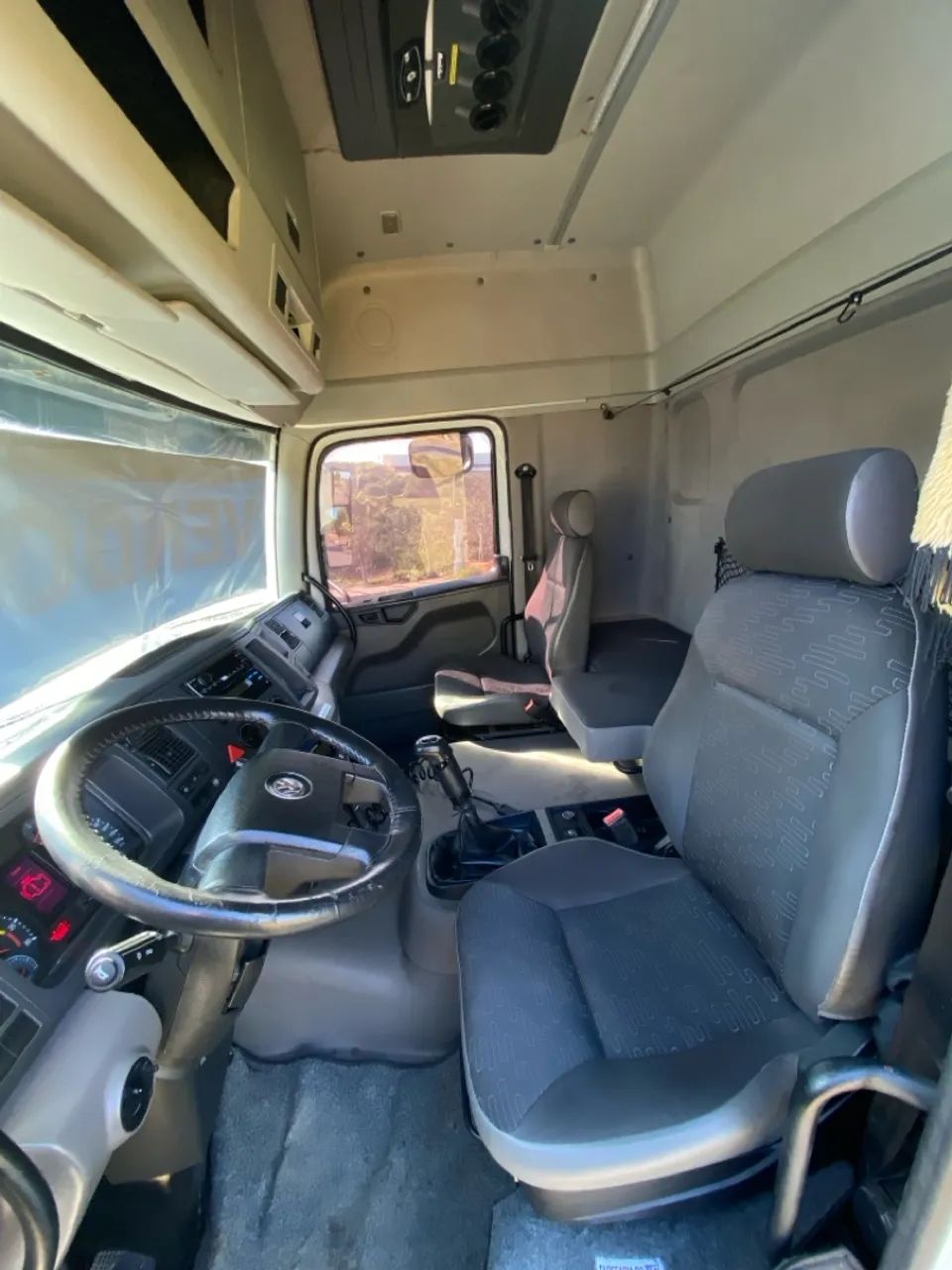 VW 19-330 ano 2015 (CAMINHAO MUITO NOVO) - Foto 10