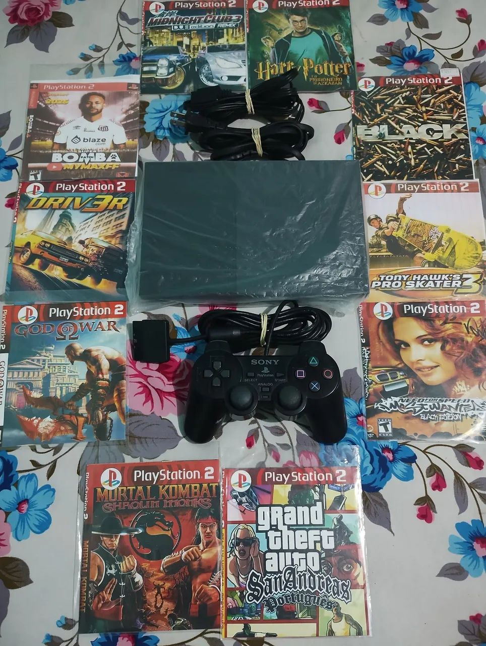 Playstation 2 com jogos e acessórios