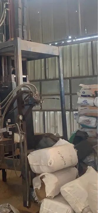 PRENSA HIDRÁULICA ENFARDADEIRA/CASCA DE ARROZ