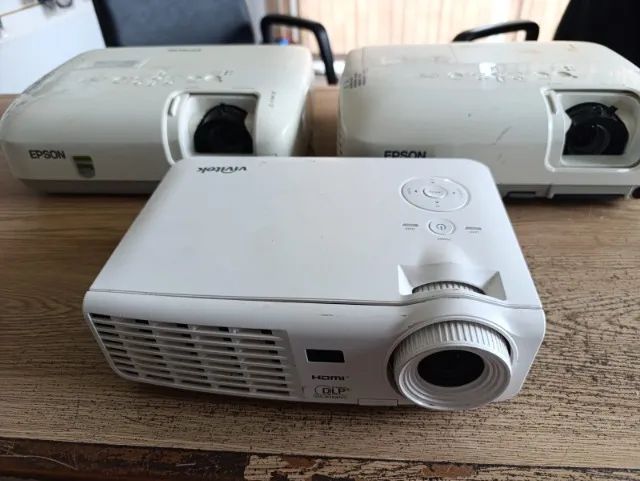Lote Projetor Epson64303160184066120