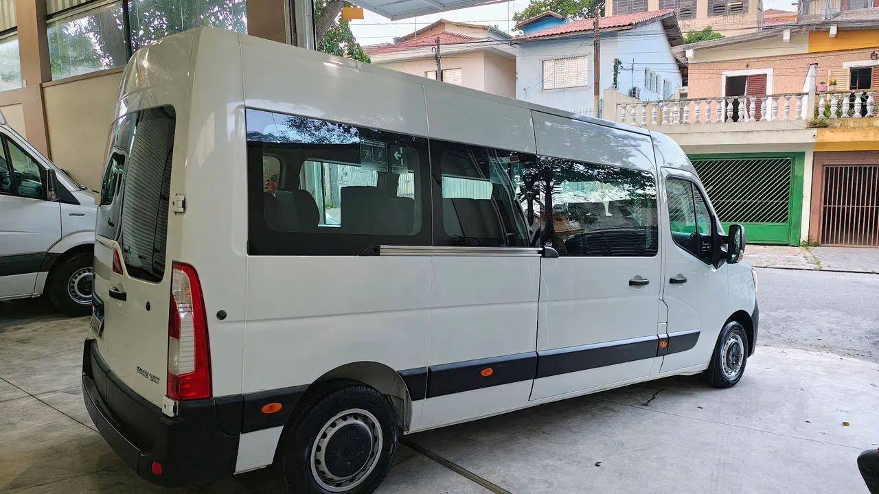 Master executiva 16 lugares 2024 valor 269.000.00 - Foto 5