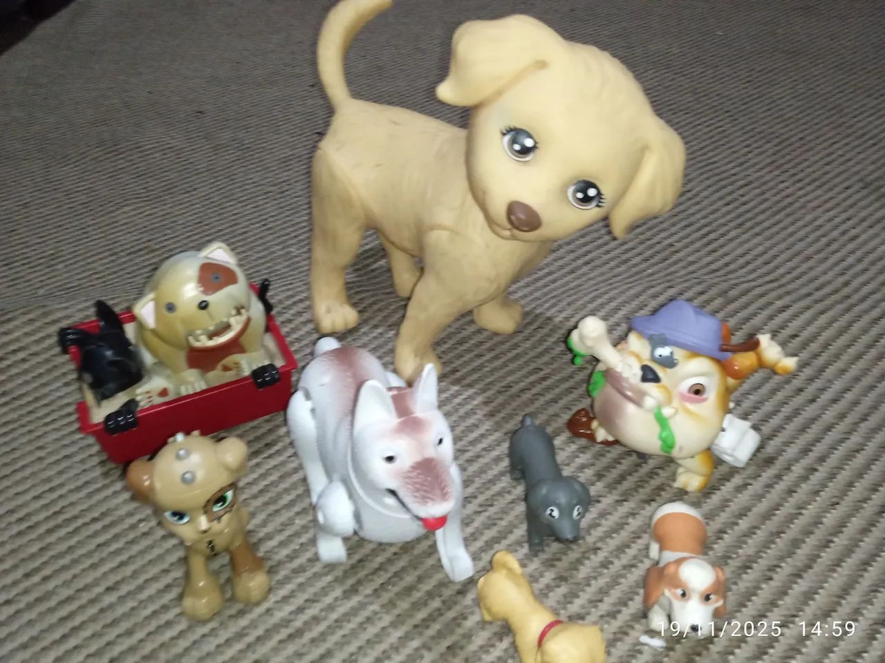 Brinquedos Cachorrinhos diversos. Kit com 08 peças. - Foto 2