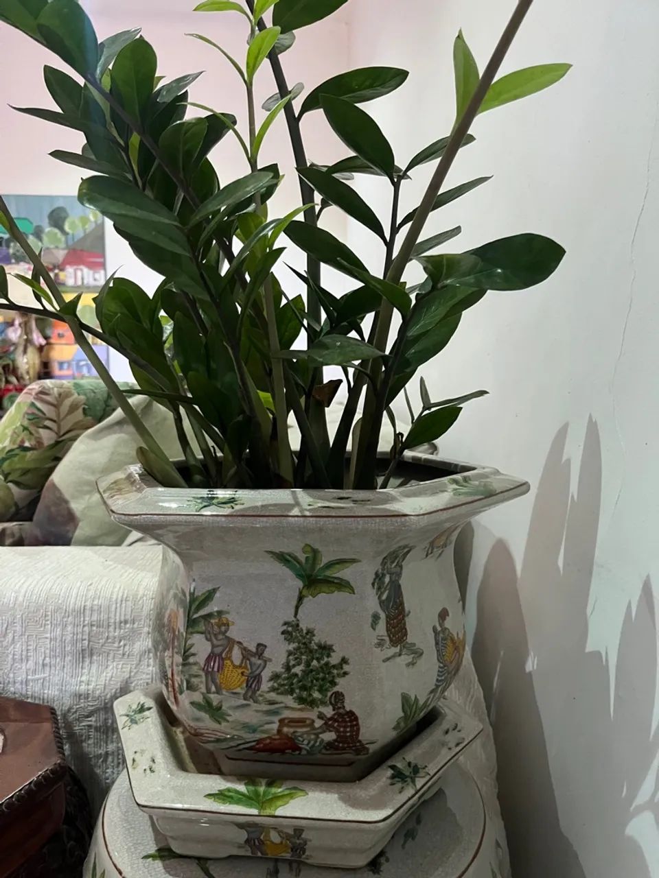 Vaso c/ prato e com  planta Zamioculca cerâmica faiança  - Foto 3