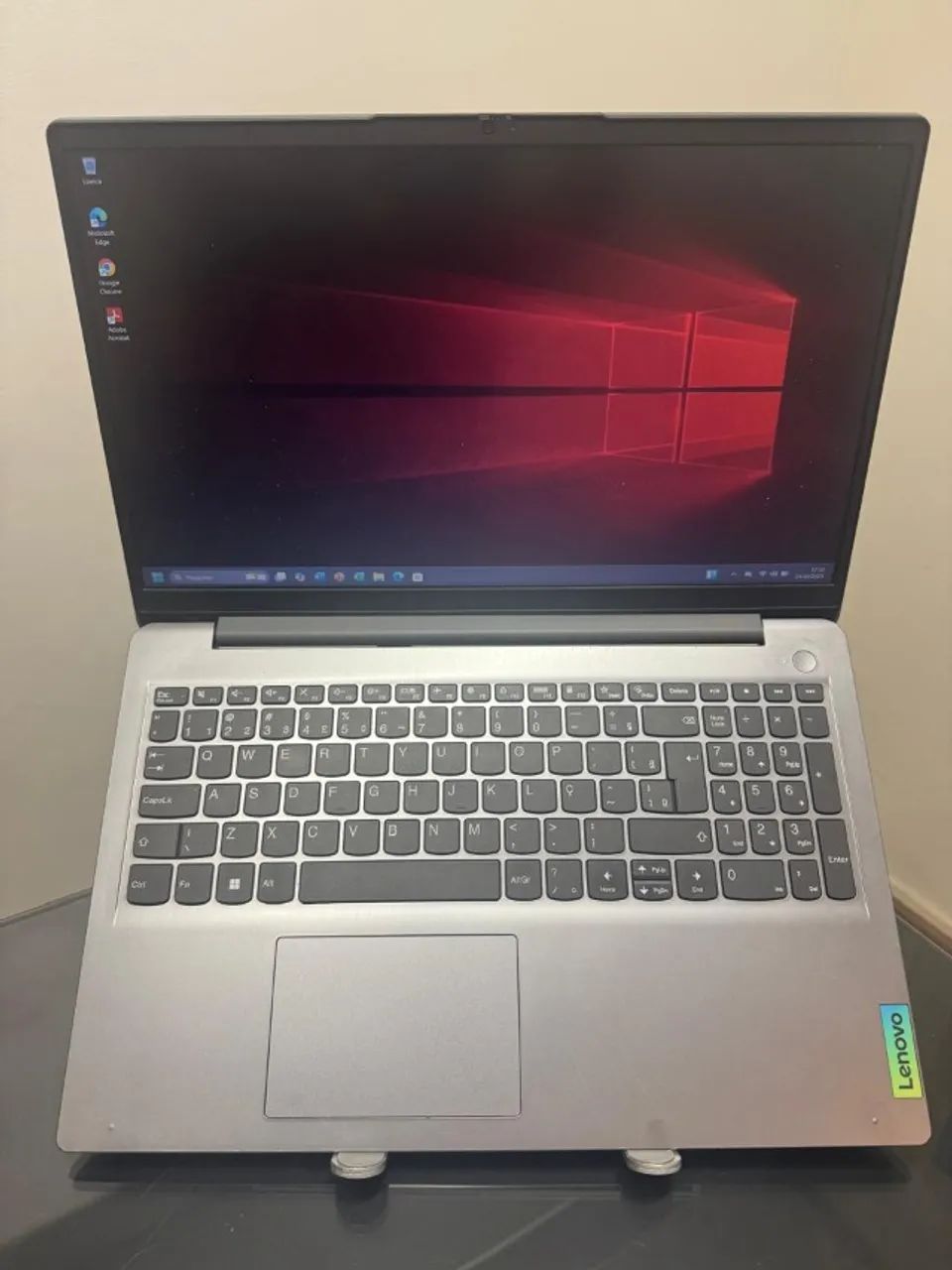 Notebook Lenovo Intel Core i3 11° Gen - 8 GB RAM - SSD NVME 256 GB - Completo