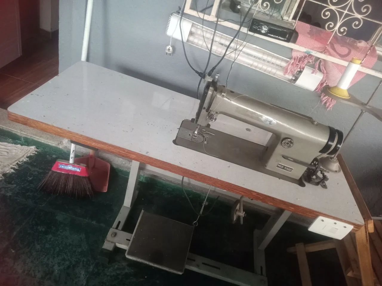 Máquina industrial  reta lubrificação automático  - Foto 6